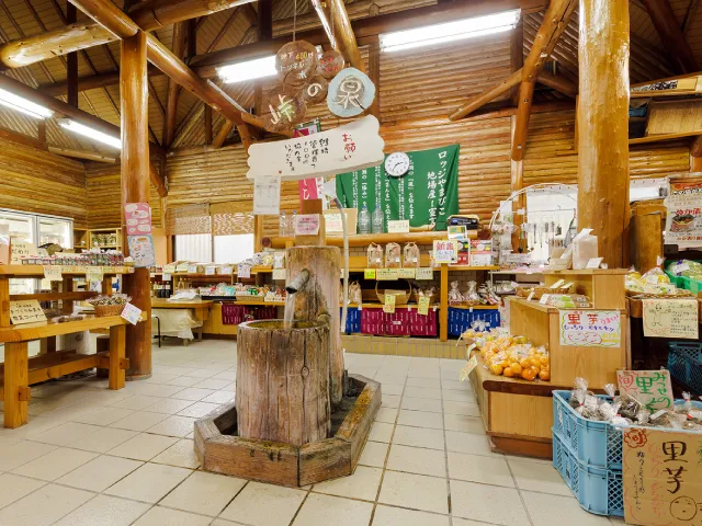 やまびこの店内